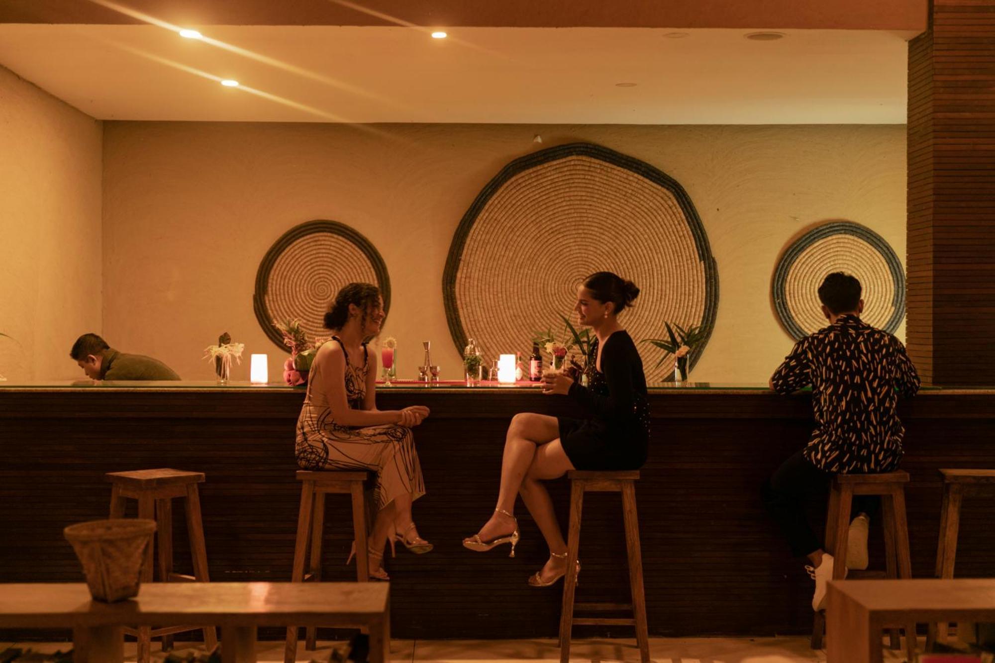 Kasara Chitwan Hotel Patlahara Ngoại thất bức ảnh